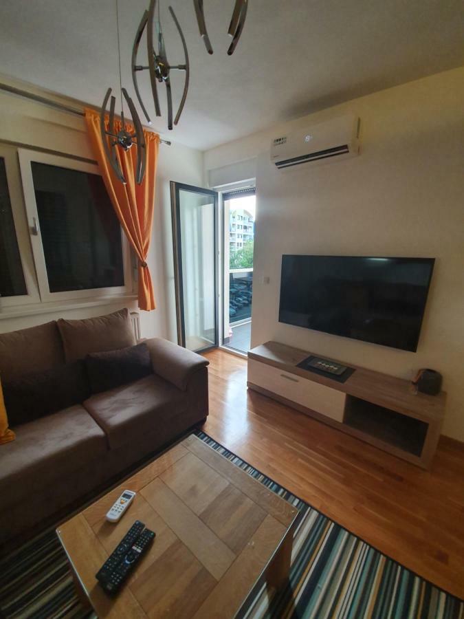 Apartman Lux โดโบย ภายนอก รูปภาพ