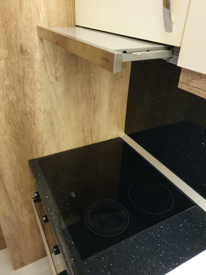 Apartman Lux โดโบย ภายนอก รูปภาพ